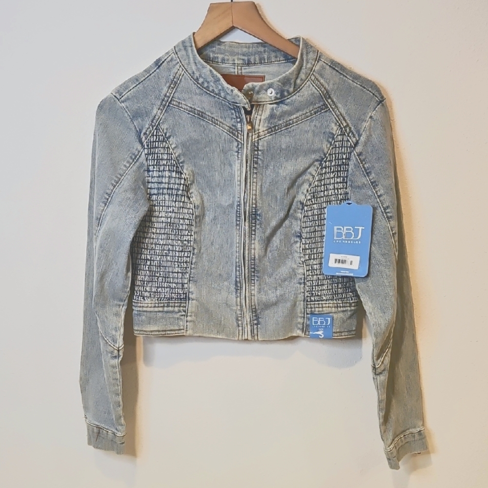 BBJ Los Angeles Sz. S NWT Blue Stonewash Cropped Denim Jacket